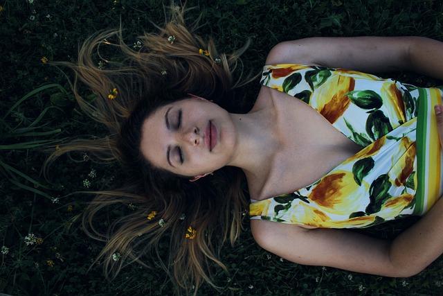 Herci Stranger Things: Seznamte se s dětmi, které čelí nadpřirozeným jevům! 8 Stranger Things a nostalgická atmosféra 80. let